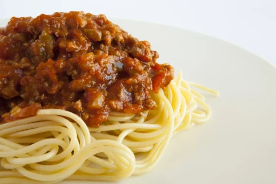 Espaguetis boloñesa
